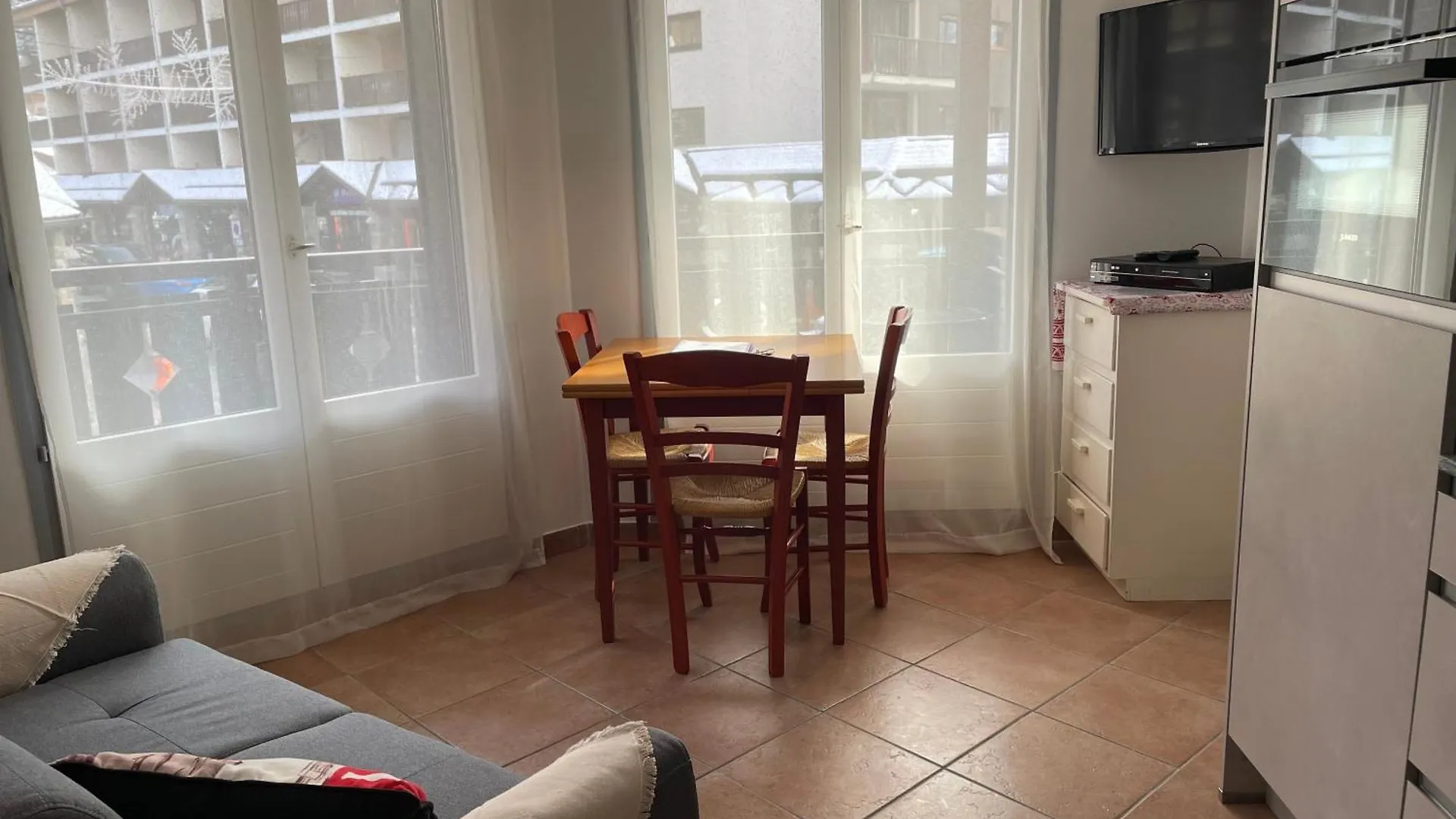 Resort Central Apartment Ideal For Up To 2 People Les Carroz d'Araches
